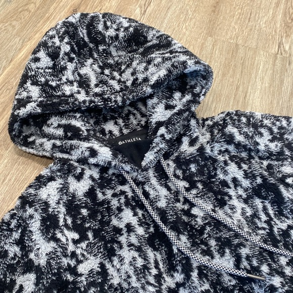 Athleta Tugga Sherpa Jacquard Hoodie - Picture 2 of 8